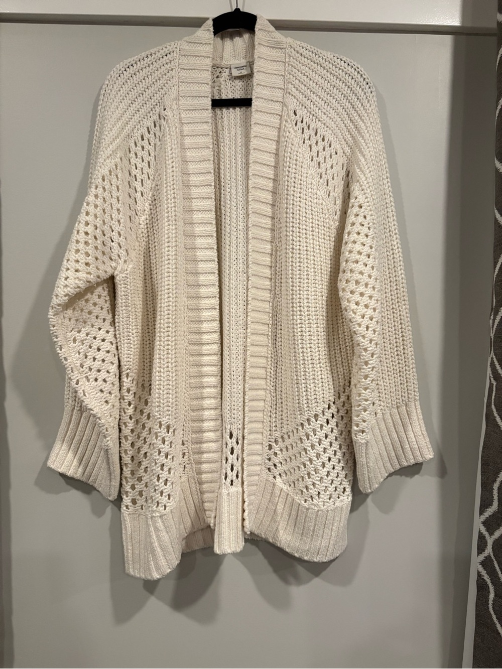 EUC Abercrombie & Fitch oversized XL Ivory Open-Knit Cardigan Sweater Chunky